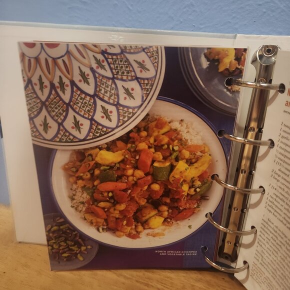 Weight Watchers New Complete Bonus Edition Binder Ring-Bound National Bestseller - Picture 7 of 7